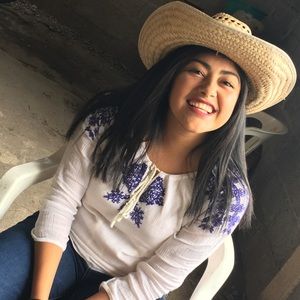 Meet your Posher, Cindy